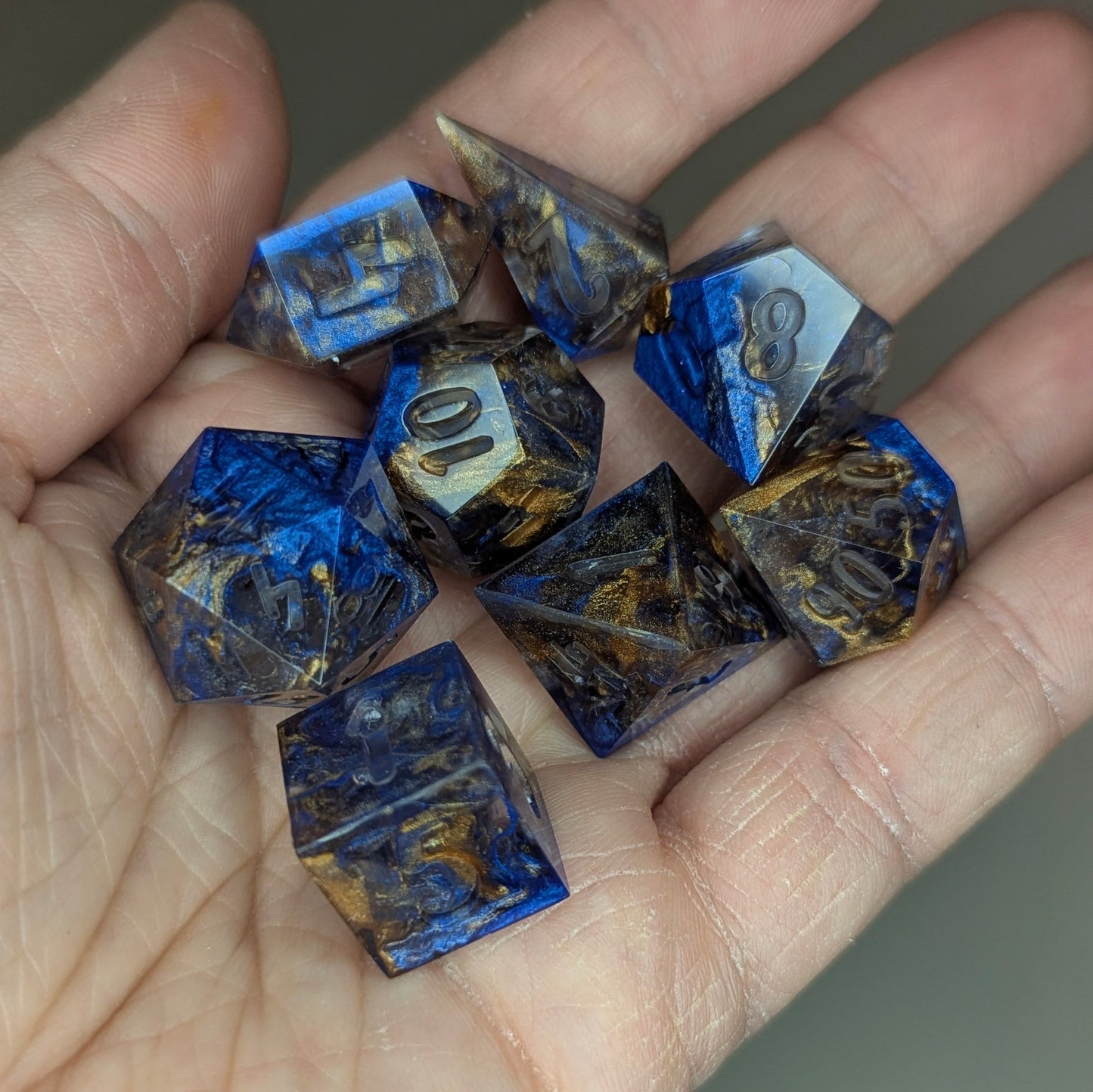 Dwarven Copper - handmade sharp edge 7-piece dice set