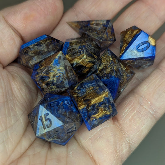 Dwarven Copper - handmade sharp edge 7-piece dice set