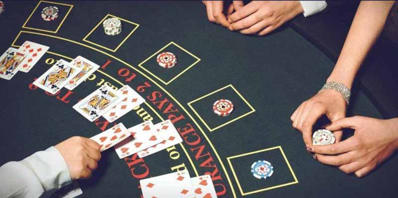 Hướng dẫn luật chơi blackjack từ A-Z cho người mới bắt đầu