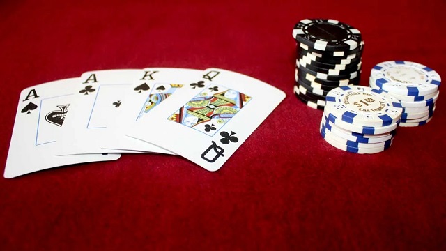Học cách Buff Poker thông minh