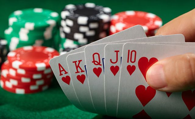 Để chơi game xì tố hiệu quả cần nắm được luật chơi