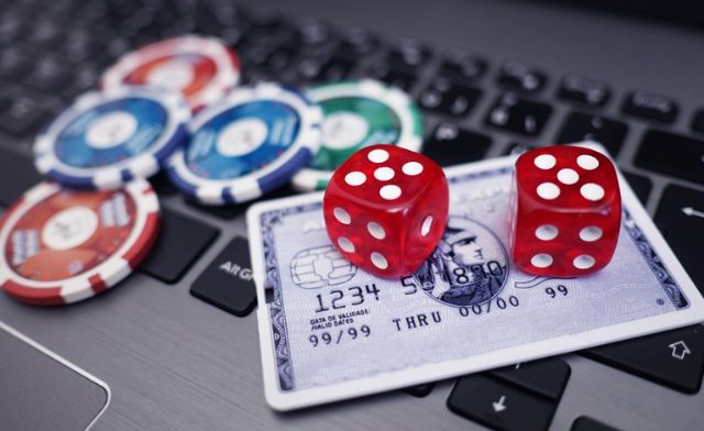 Game đánh bài đổi thưởng trực tuyến luôn thu hút sự chú ý của cộng đồng game thủ