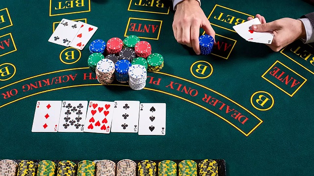 Cách chơi Poker từ cơ bản đến chi tiết