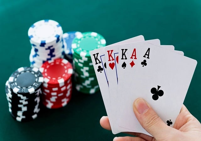 Điểm đặc biệt của các tay bài Poker