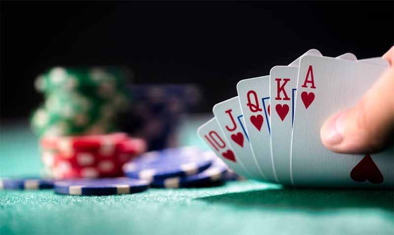 Giải mã Flush Poker là gì? Tay bài mạnh và cơ hội thắng lớn 