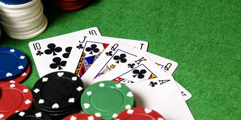 Tay bài Thùng trong Poker là gì? Khái niệm, cách xác định và mẹo chiến thắng