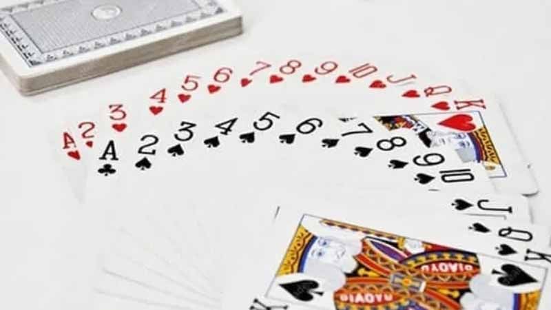 Bài tiến lên còn gọi là gì? Khám phá cách gọi theo từng vùng miền 