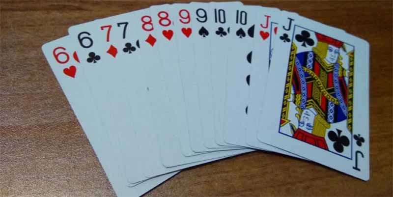 Mậu binh 6 đôi là gì? Luật chơi, cách tính và có tới trắng không?