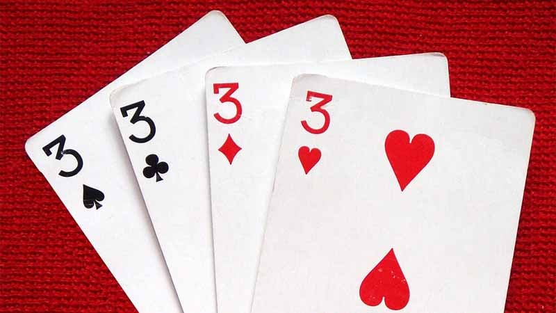 Tứ quý 3 tới trắng hay không? Sự thật người chơi cần biết 