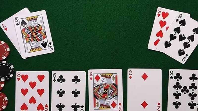 Xì tố bài nào lớn nhất? Thứ tự các tay bài mạnh nhất cần biết 